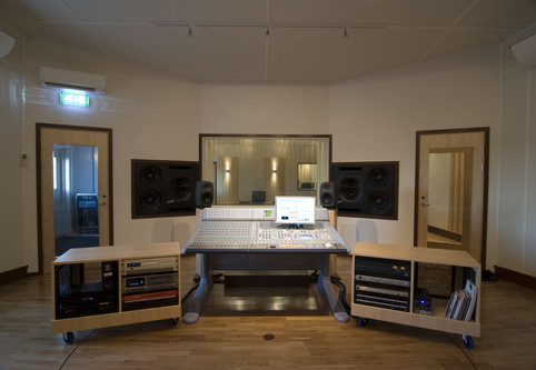 RS2889 studio 30