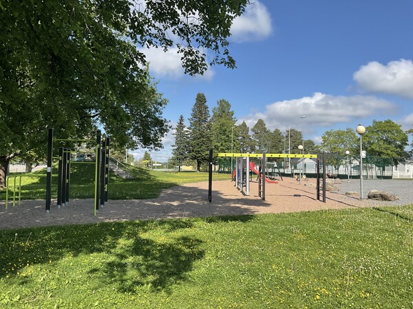 Kesäkuva aktiviteettipuistosta funpark. 