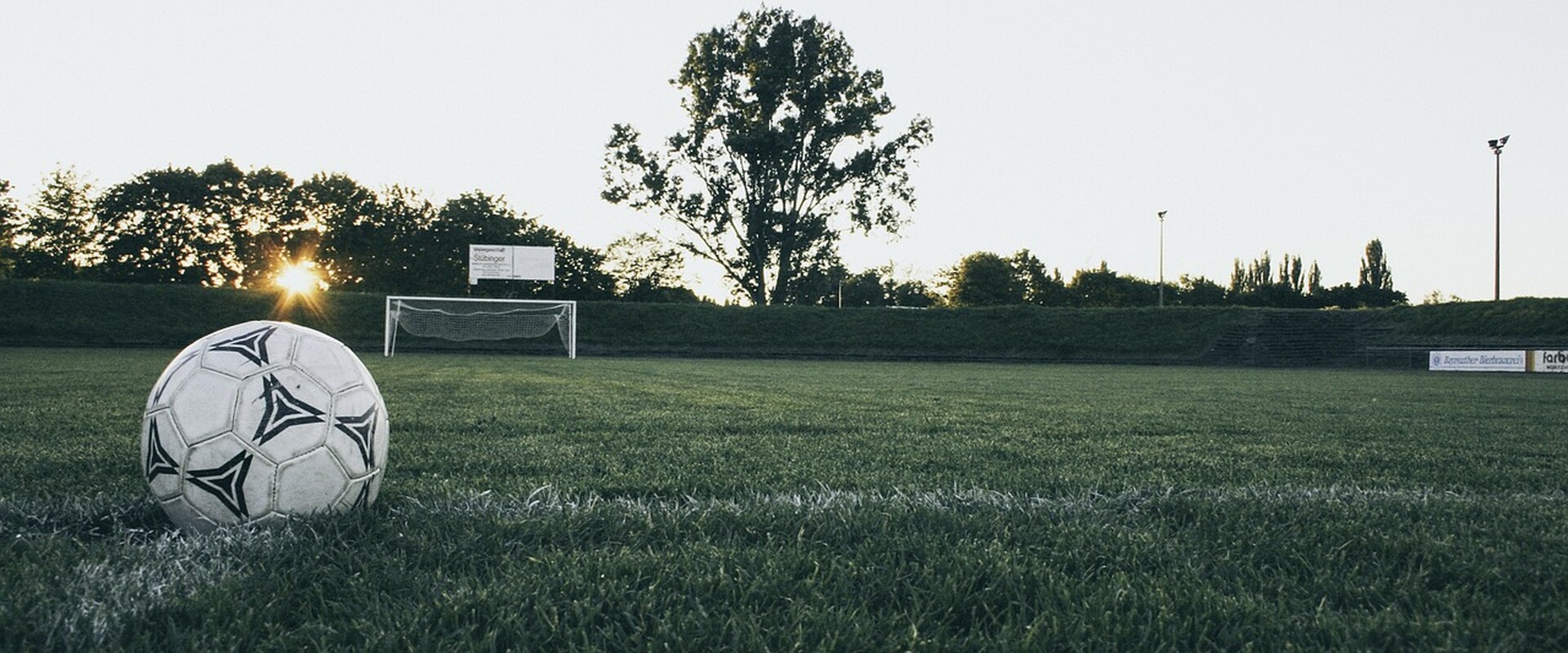 football 1486353 1281