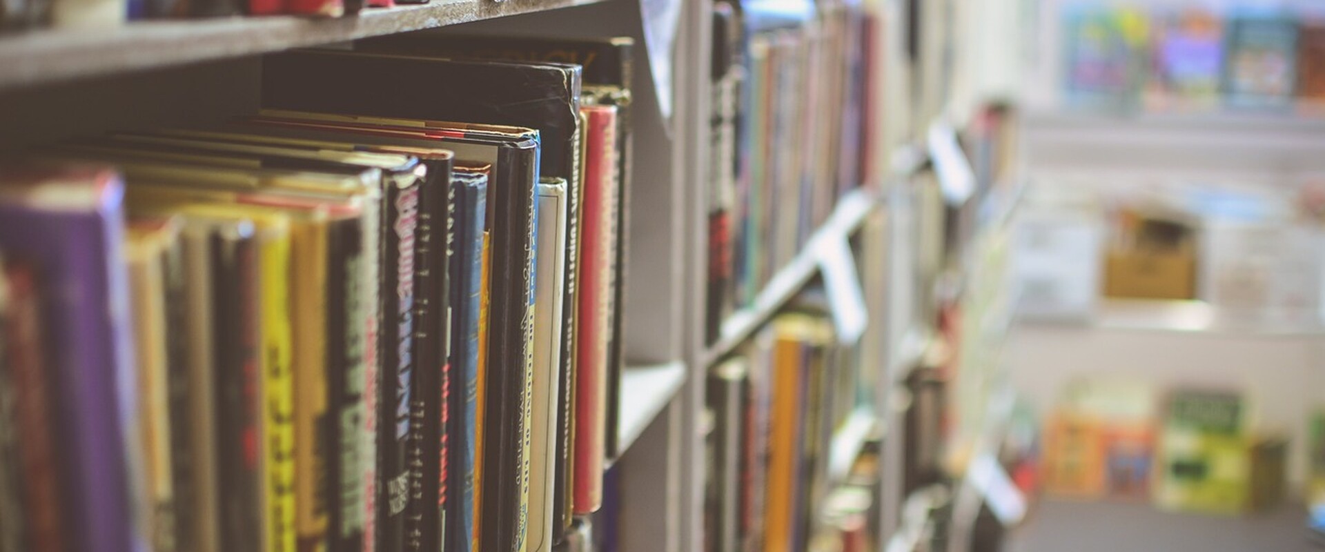 library 2607146 1280