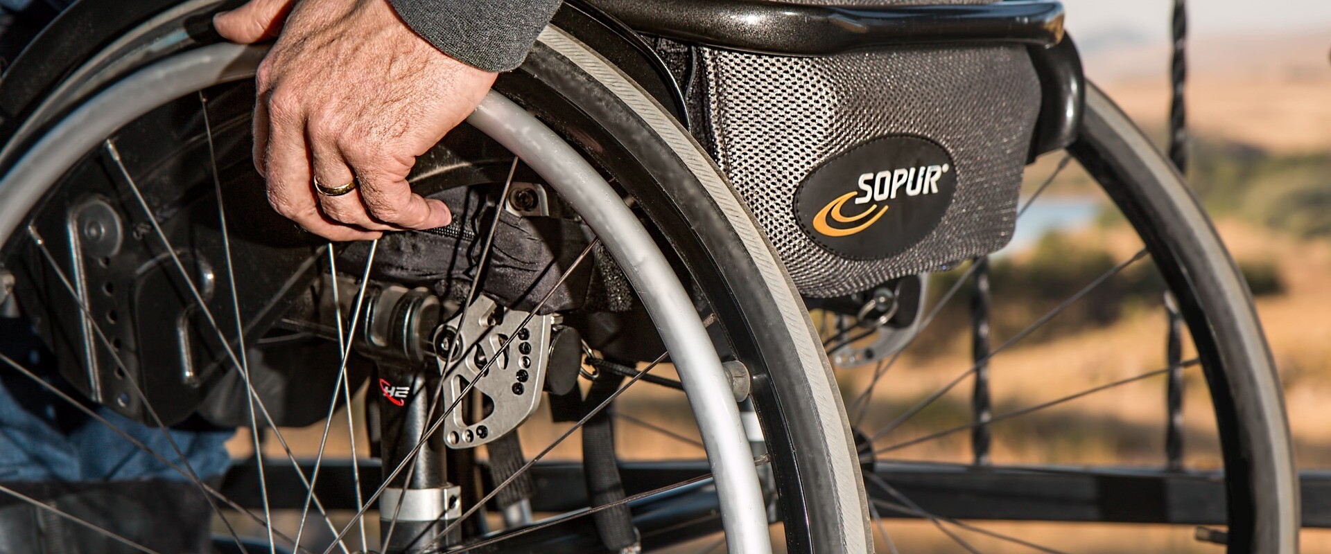 wheelchair 749985 1920