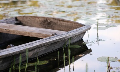 wooden boat 4395855 1281