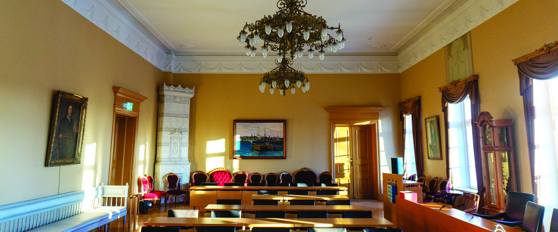 kaupunginvaltuuston sali